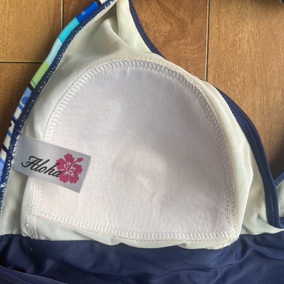 ALOHA💫Women’s Navy/Green Printed Halter Bikini Top - Picture 9 of 9